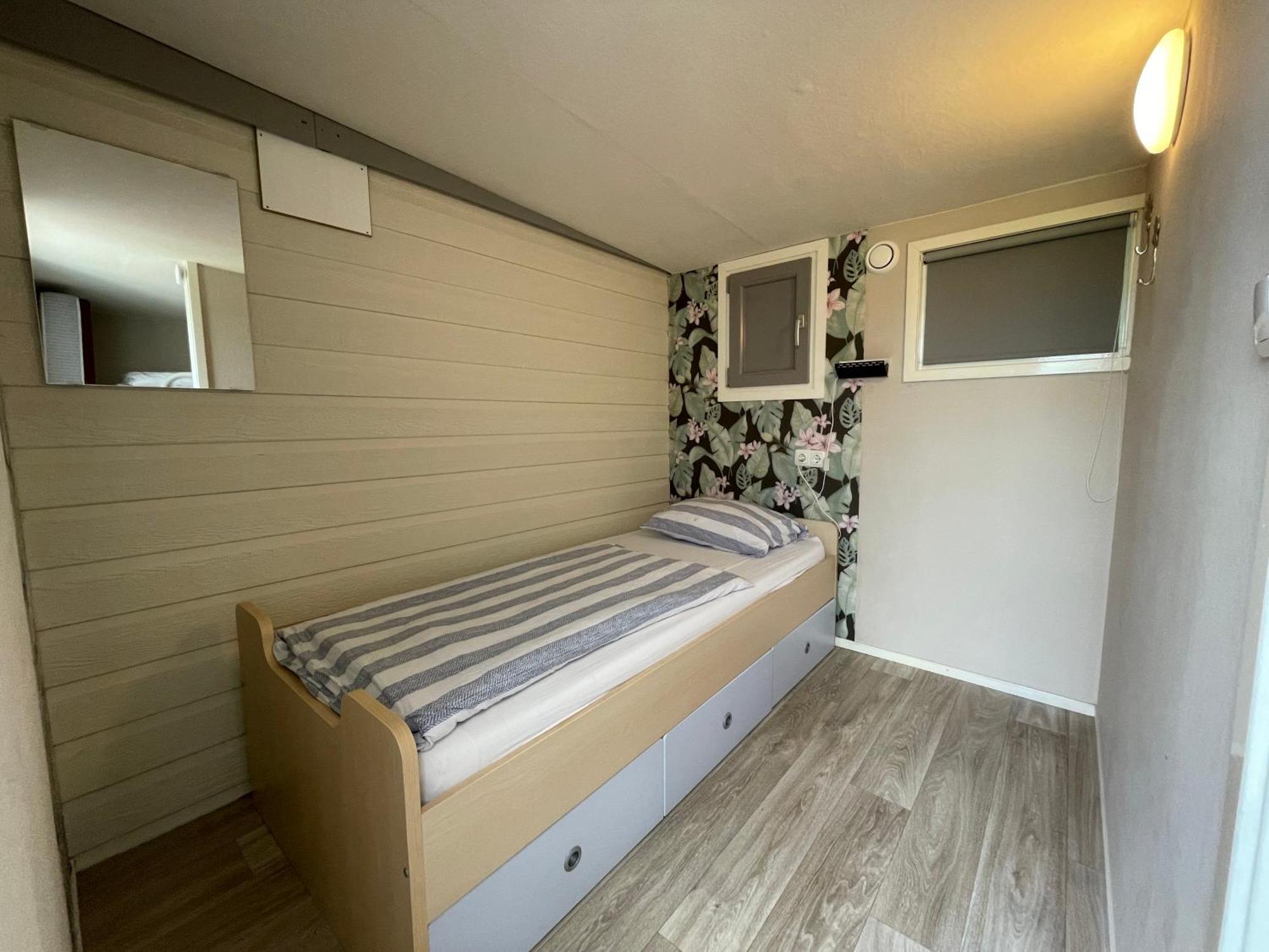 Luxe Chalet Friesland I14 - 5 Pers Westergeest 외부 사진